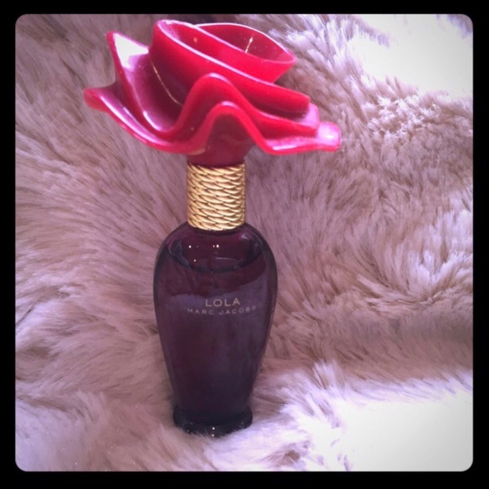 Marc Jacobs Lola Mini!!