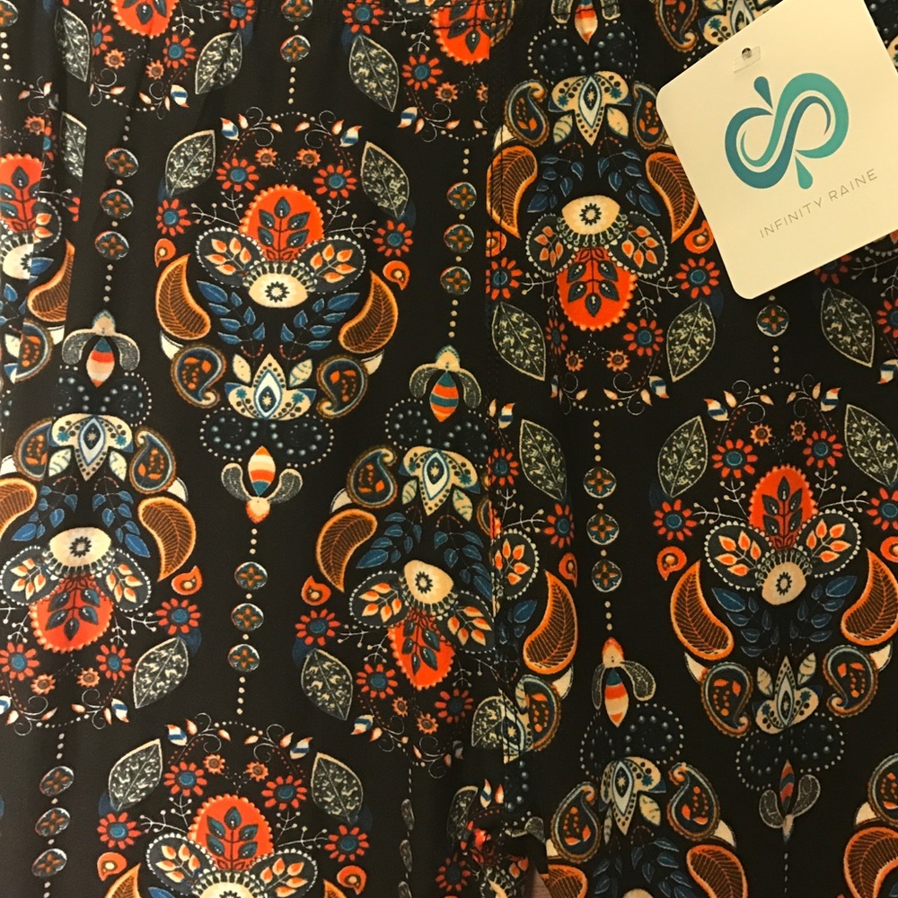 Infinity Raine•leggings - Picture 4 of 4