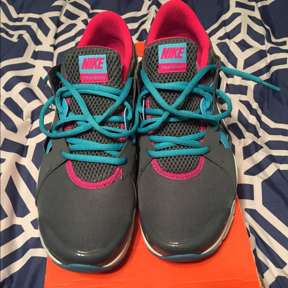 Nike In Season Trainers Sz 12