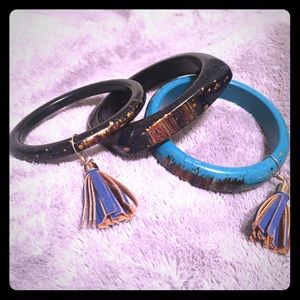 NWOT Set of 3 black & teal wooden bangles