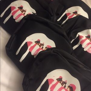 Black Kylie zip around pouch