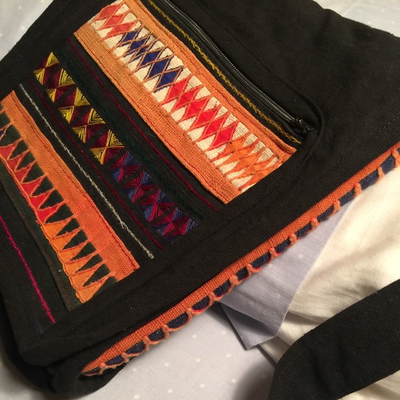 Hand crafted bag - Picture 3 of 5