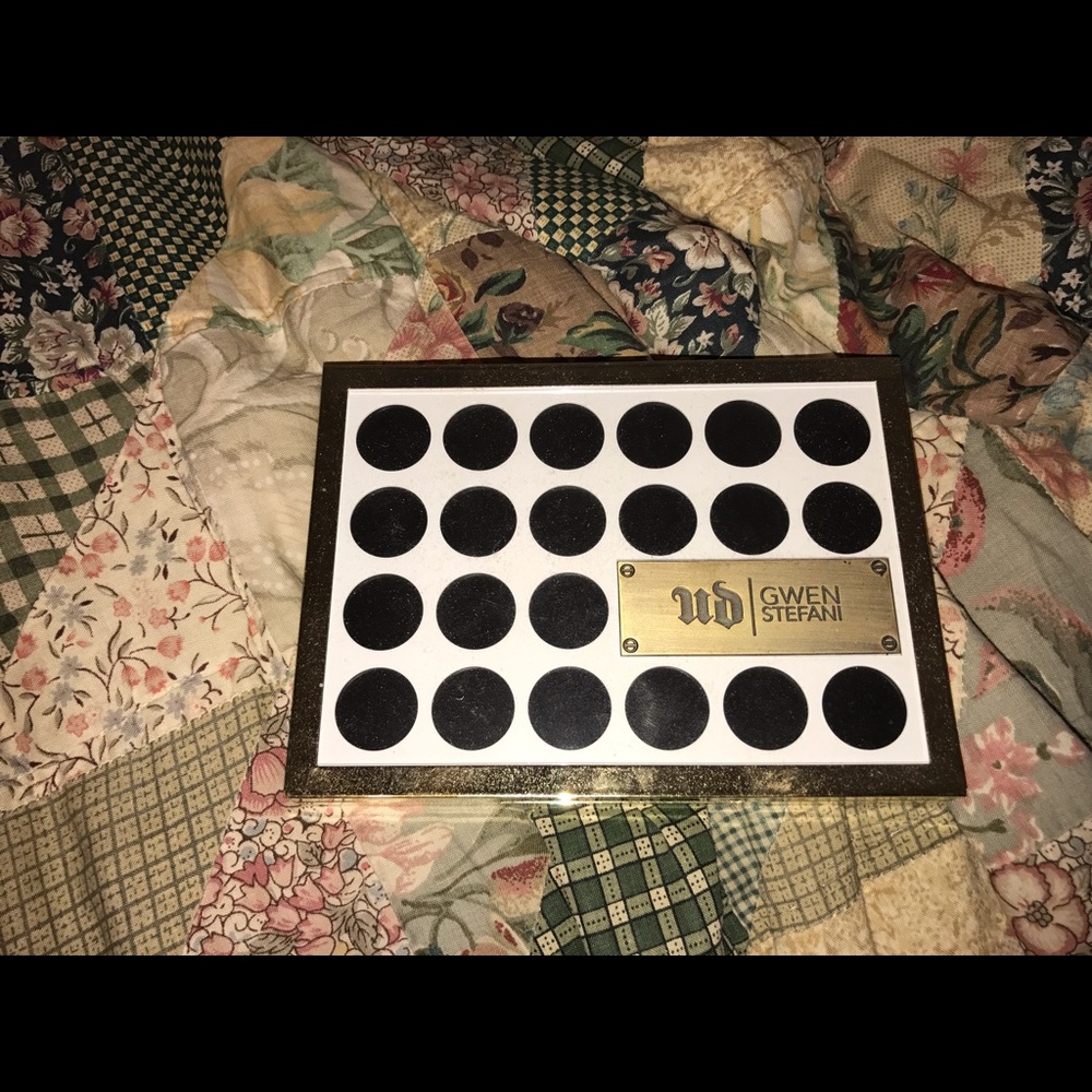 Gwen Stefani Palette