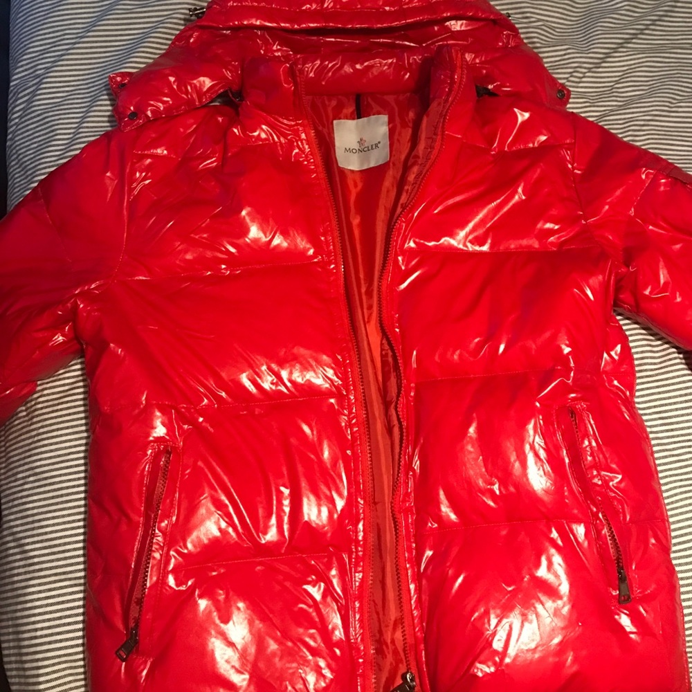 Moncler Maya Red size 5 L-XL