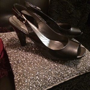 Classic Grey Tahari Sling Back Heels