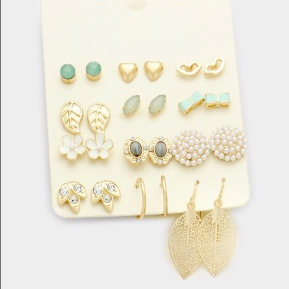 12 Pairs - Mixed flower & leaf earrings