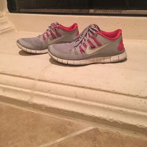 Nike free 5.0 size 7.5