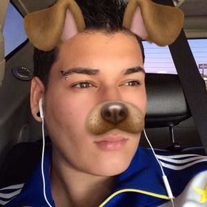 Meet your Posher, Javier