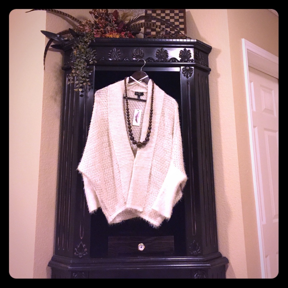 NWT Jessica Simpson Sweater