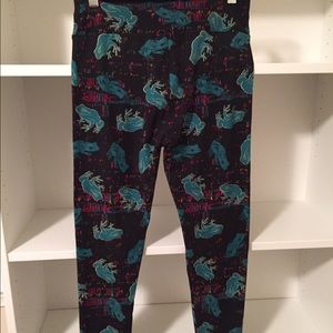 LuLaRoe Frog OS Leggings