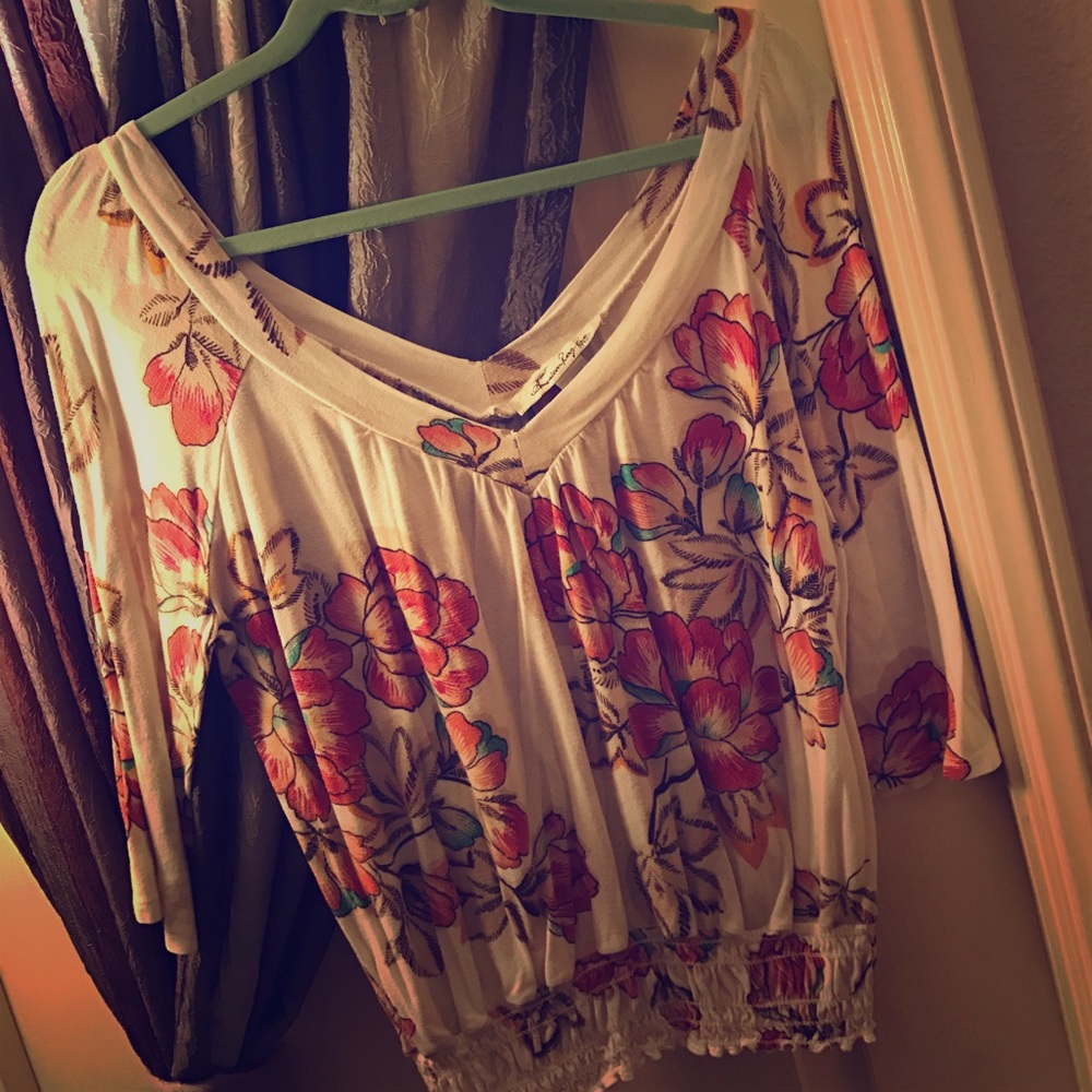 🌺Beautiful American Rag Top🌺