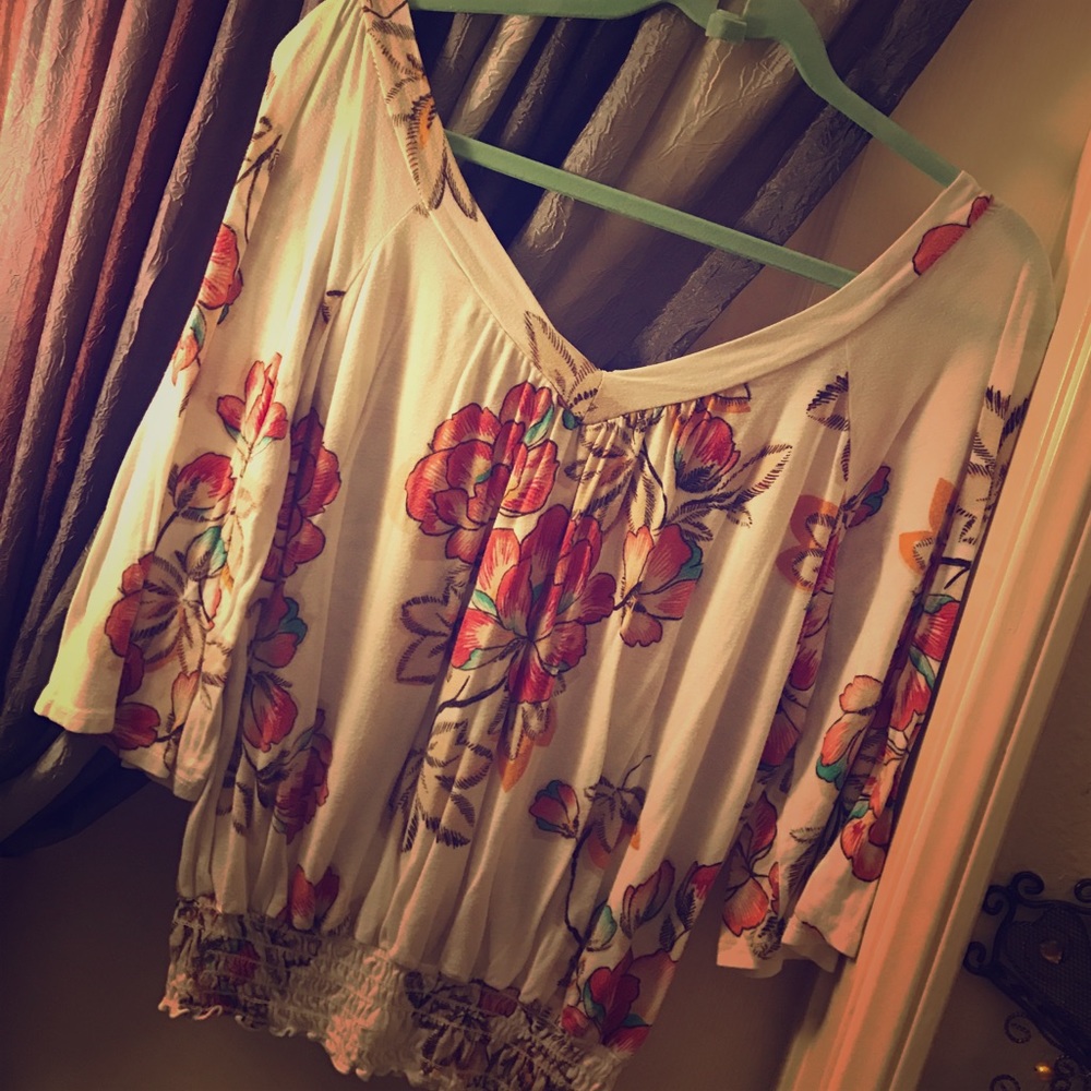 🌺Beautiful American Rag Top🌺 - Picture 2 of 3