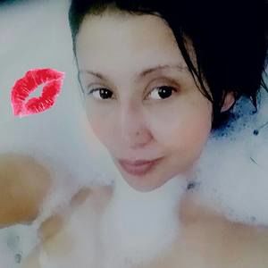 Meet your Posher, Angelica