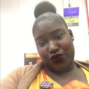 Meet your Posher, Corlicia