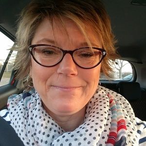 Meet your Posher, Loretta