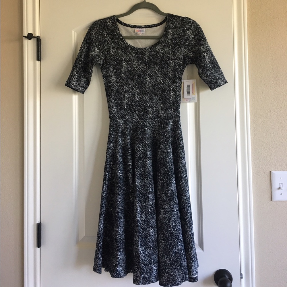 NWT lularoe Nicole dress