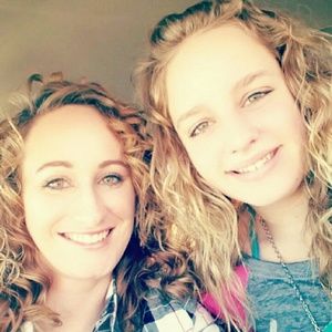 Meet your Posher, Bobbie