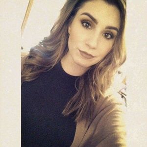 Meet your Posher, Candace