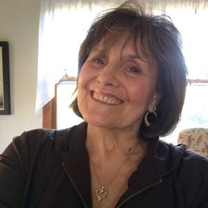 Meet your Posher, Jacqueline b.