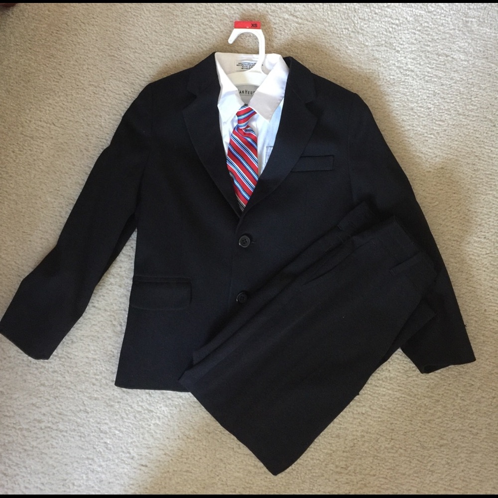 Boys size 7 black suit