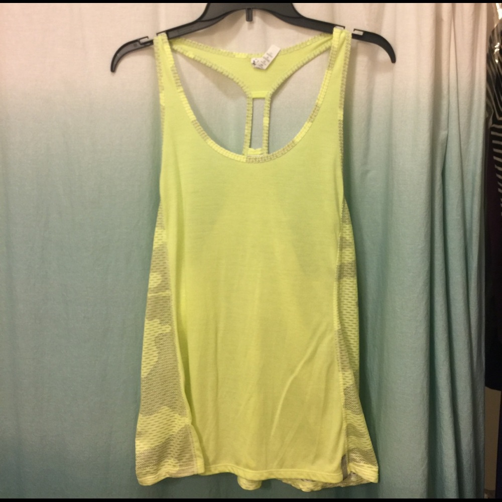 Under armour heat gear tank!