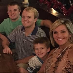 Meet your Posher, Robin