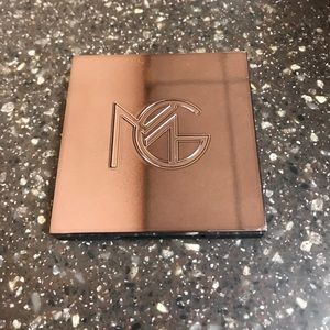 Makeup geek highlighter