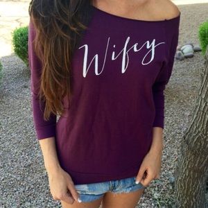 "Wifey" light off the shoulder long sleeve tee 💍