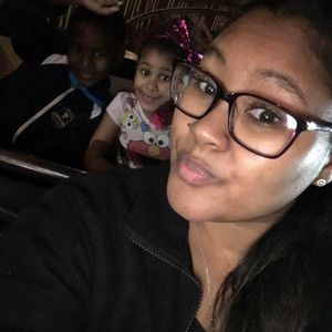 Meet your Posher, Nicole