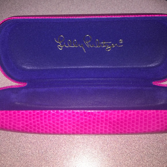 Lilly Pulitzer Brand new pink leather glasses case - Picture 2 of 4