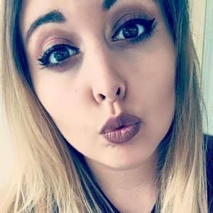 Meet your Posher, Briana