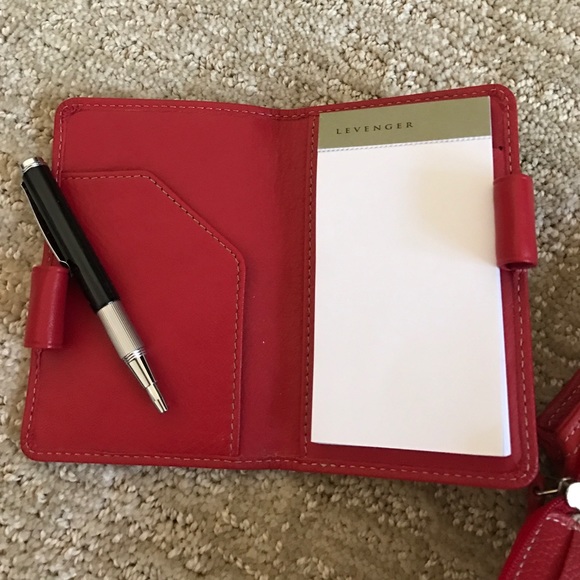 New Red Wallet and Notepad - Leevenger - Picture 2 of 8
