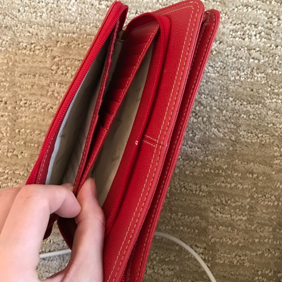 New Red Wallet and Notepad - Leevenger - Picture 5 of 8