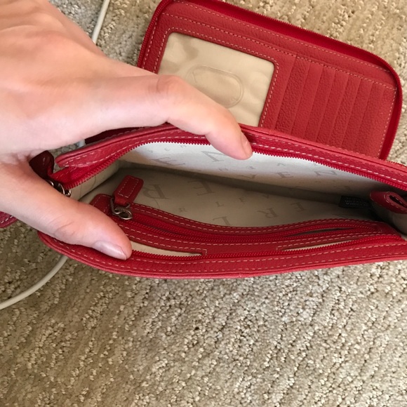 New Red Wallet and Notepad - Leevenger - Picture 6 of 8