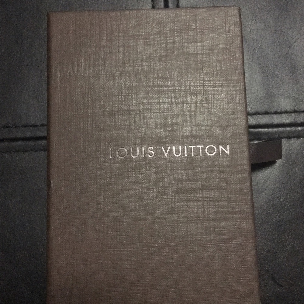 Louis Vuitton box