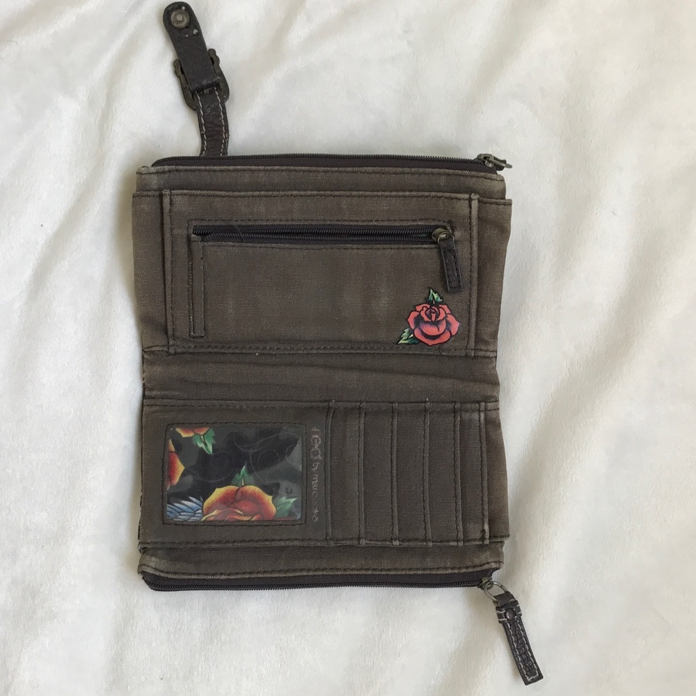 Wallet - Picture 2 of 7