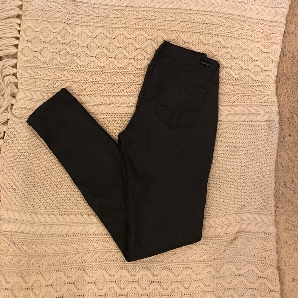 HIDDEN SKINNY JEAN Size 5 , Dressy Sheen look