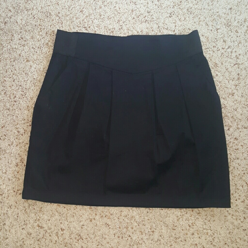 H&M Black Skirt