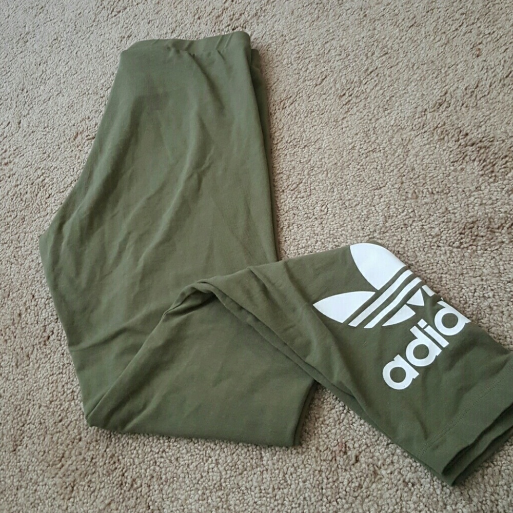 Adidas leggings