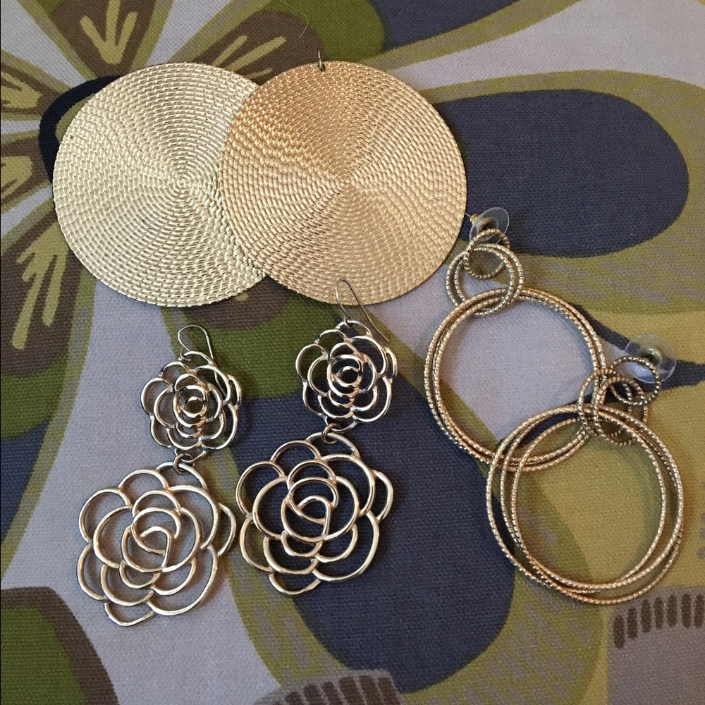 Charming Charlie earring lot