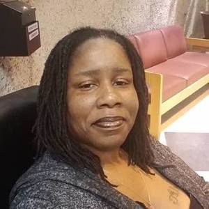 Meet your Posher, Aisha