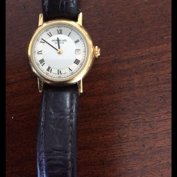 Watch - Picture 2 of 3