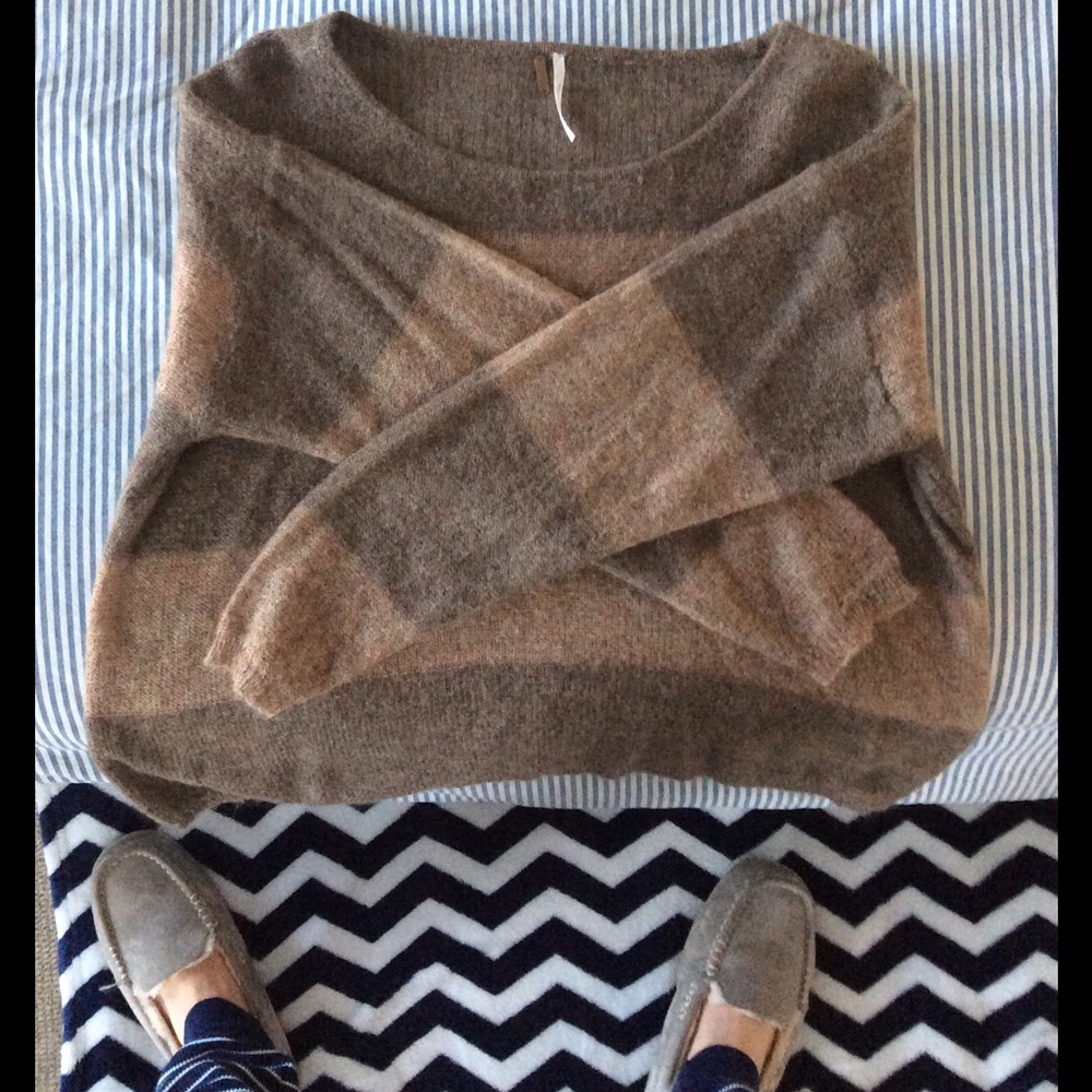 Free people sweater