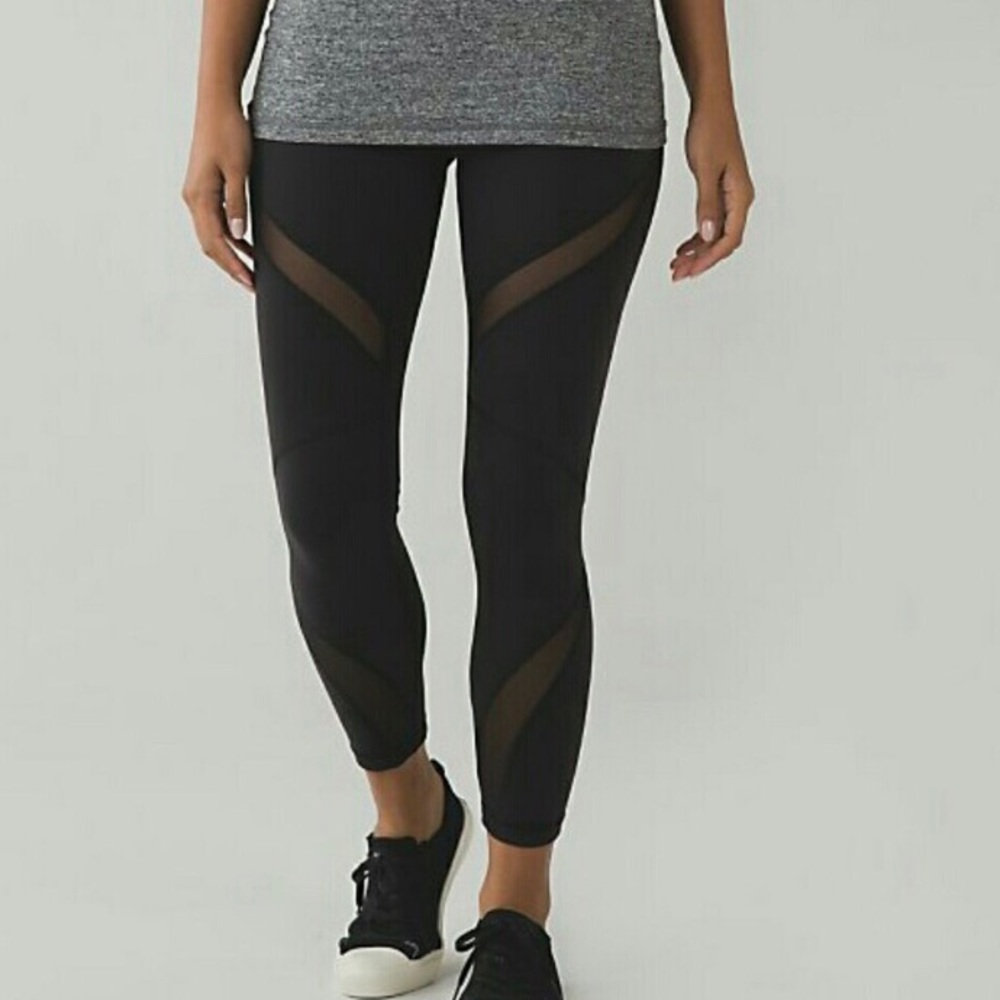 **SOLD** Lululemon Mesh Legging - Picture 1 of 4