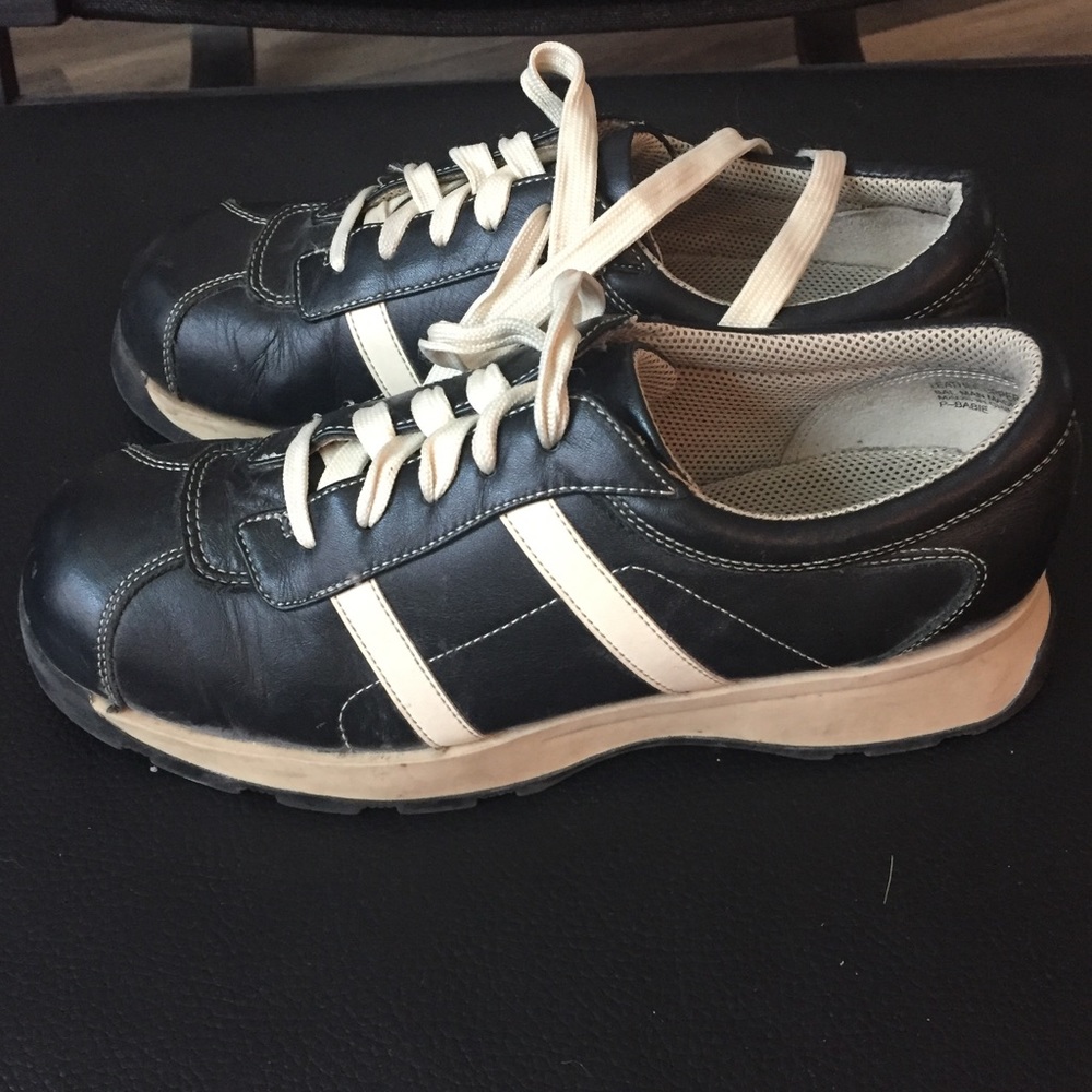 Steve Madden black shoes