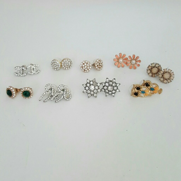 Jewelry - Bundle of 9 pairs of earrings
