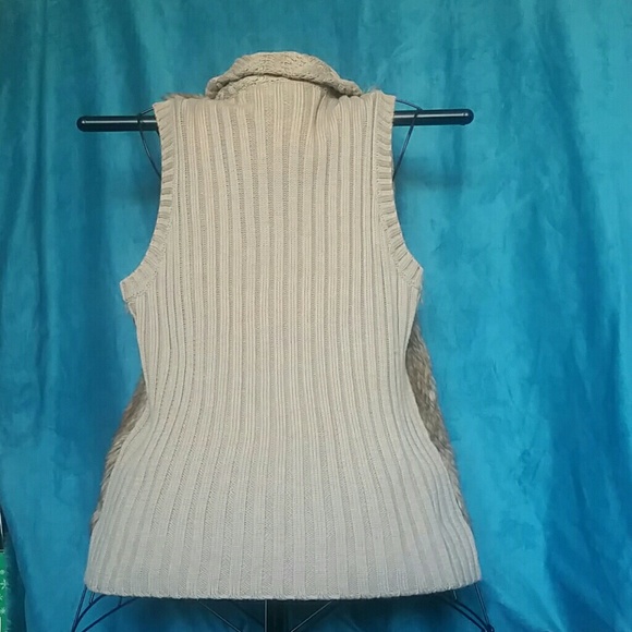 Vest - Picture 2 of 3