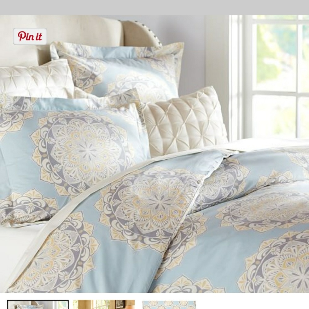 🚫 SOLD 🚫 Pottery Barn Duvet 🚫SOLD🚫