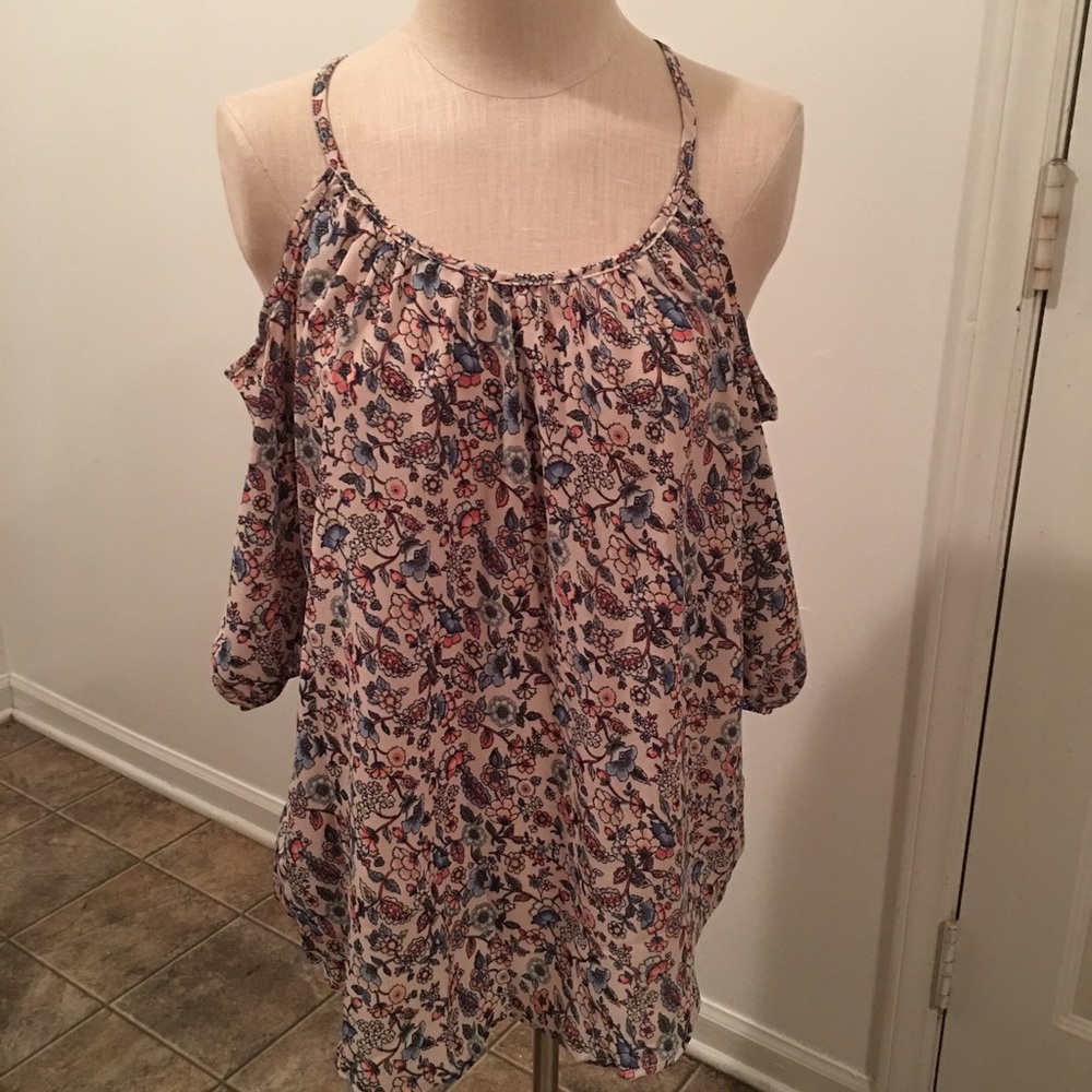 3/$18 Floral print silk shirt