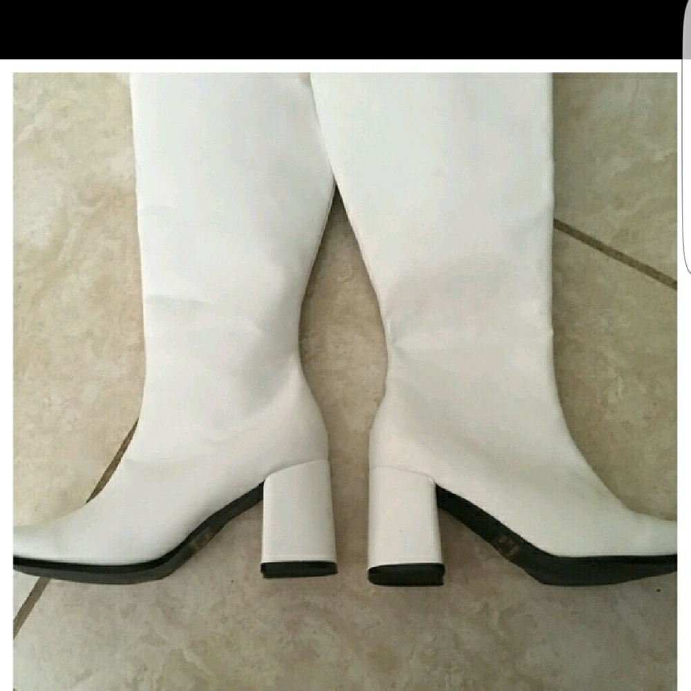 Shoes white boots